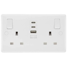 Double 13A Switched Socket
