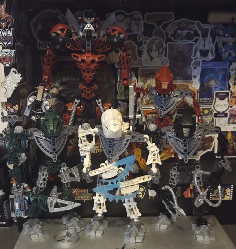 Bionicle figure lot titan - bionicle,