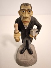 Discworld Clarecraft DW140 Igor With Original Box - Mint Condition.