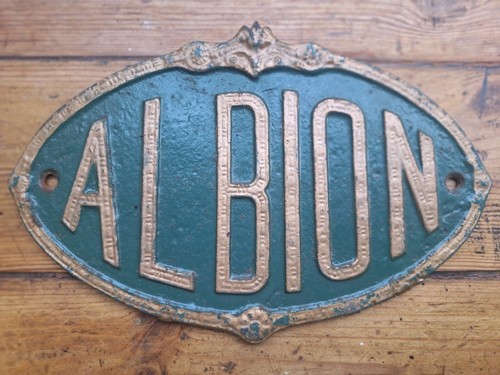 Vintage cast iron lorry makers - vintage,