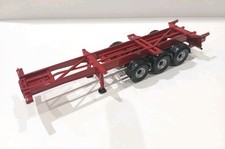CORGI 1/50th SCALE SKELETAL 3 AXLE TRAILER PLAIN RED