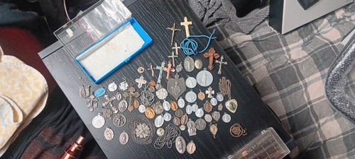 Religious medals pendants lot - pendants,