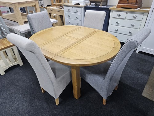 New chunky oak round - chunky, extending