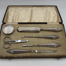 Antique Cased Sterling Silver Mounted Manicure Nail Vanity Set style Birmingham 