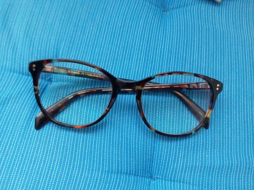 Kylie minogue eye glasses with - eye,