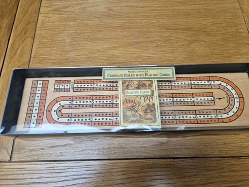Vintage wooden cribbage board - wooden,