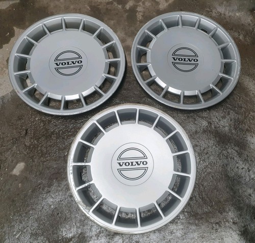 Volvo 240 wheel trims - wheel,