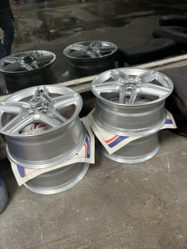 Mercedes alloy wheels - 18”,
