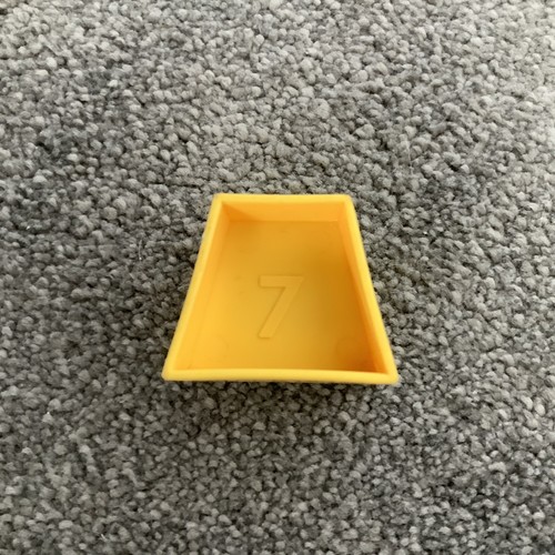 Tupperware 7 seven - tupperware, no.