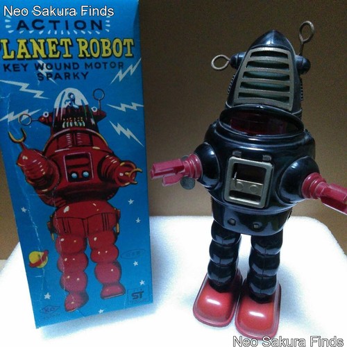 Planet robot tin - toy, wind