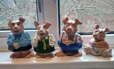 Wade Nat West Pigs x 4 with