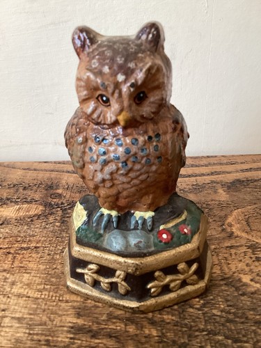Cast iron owl - cast, stop