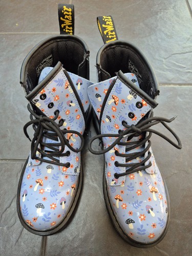 Martens boots size 4 - boots,