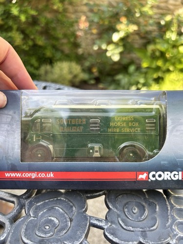 Corgi trackside dg213001 - trackside,