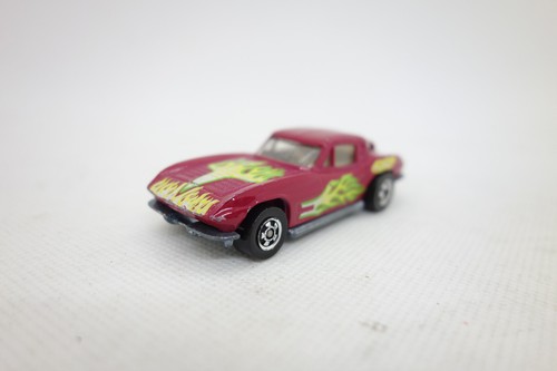 Hot wheels chevrolet - hot, corvette