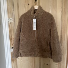 UNIQLO size medium- BROWN-