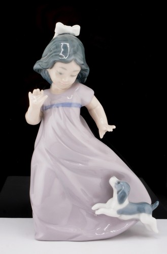 Lladro nao figure girl running - nao,