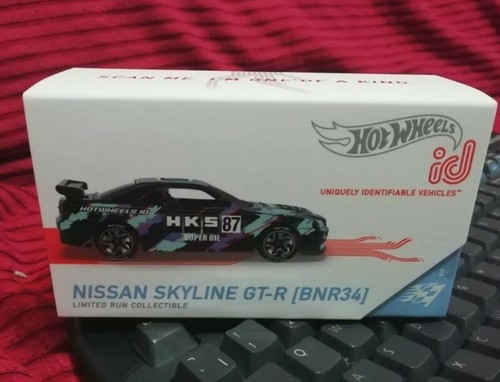 Hot wheels nissan - wheels,