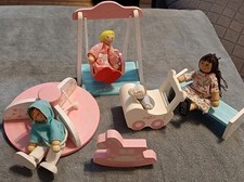 Rosebud Playground With Mum Baby & Pram