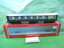 Hornby R223 Pullman 1st class