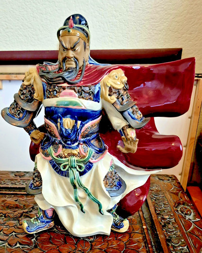 Large chinese porcelain - large, 14"