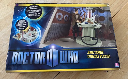 Doctor who junk tardis - who,