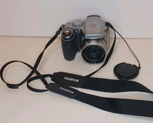 Fujifilm finepix series - s,
