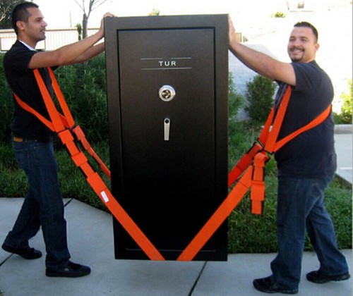Lifting shoulder straps moving - straps,