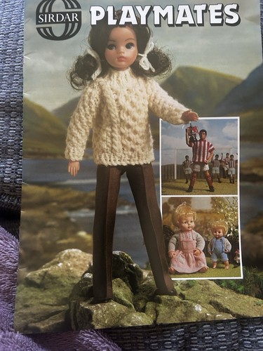 Vtg sirdar dolls knitting - vtg, book