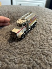 MATCHBOX Peterbilt 1981 Scale