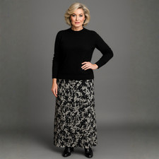 ROCKTHOSECURVES WOMENS Black