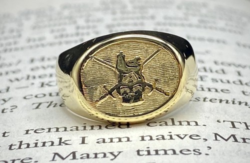 Heavy 9ct gold signet - heavy,