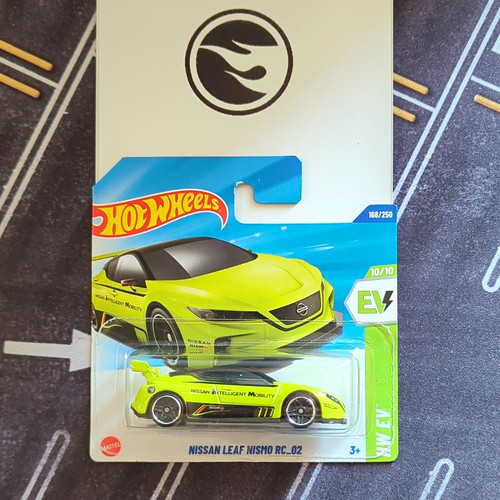 Hot wheels nissan leaf nismo - hot,