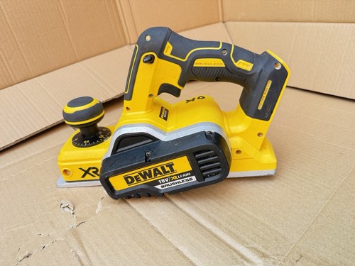 Dewalt dcp580n 18v - 18v, 82mm