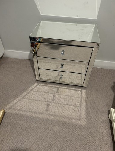 Mirrored chest drawers - mirrored,