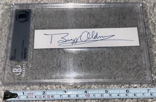 Buzz aldrin apollo hand - buzz,