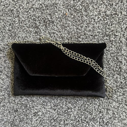 Black velvet clutch - black,