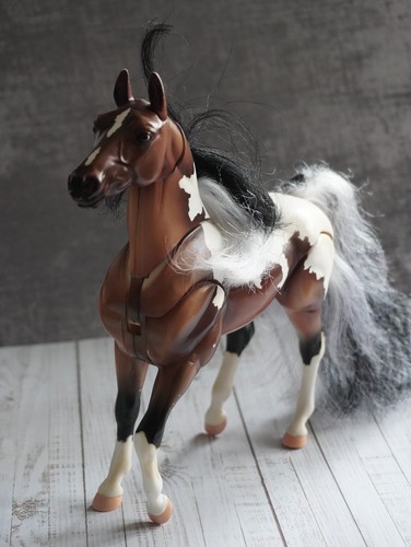 Breyer pony gals - pony,