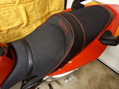 Deluxe seat for honda vfr - deluxe,