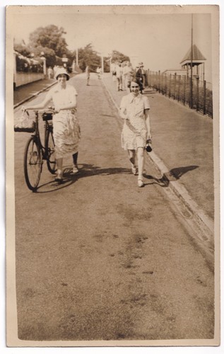 1930s ladies vintage - 1930s,
