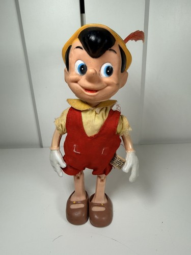 Rare vintage pinocchio plastic - rare,