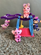 Fingerlings Monkey Bars &