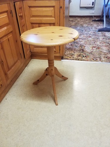Good condition round pine - good,