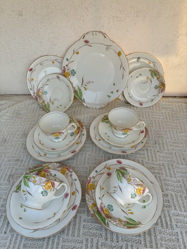 Aynsley part tea set b3971 - aynsley,