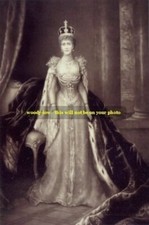mm328 - Queen Alexandra in Coronation robes - print 6x4"