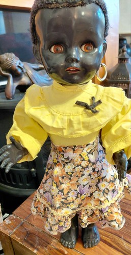 Very cute pedigree black - very,