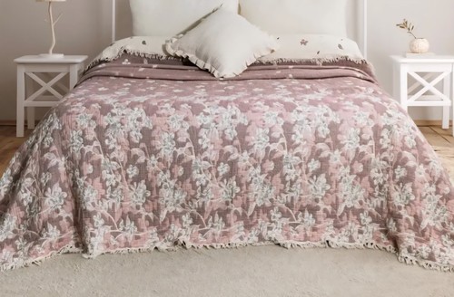 Muslin kingsize double - or, bed
