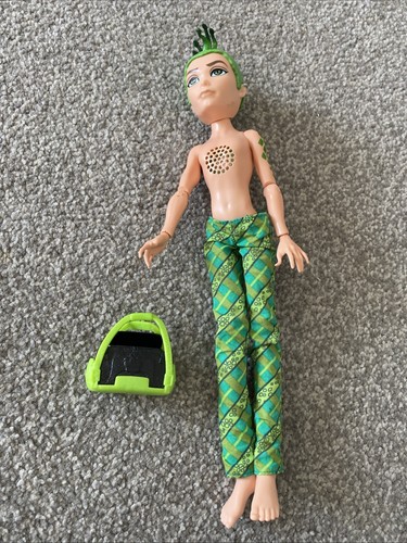 Monster high doll deuce - high,