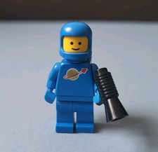 1 x Lego Space Blue Spaceman