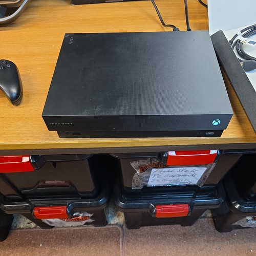 Xbox one 1tb - 1tb, scorpio